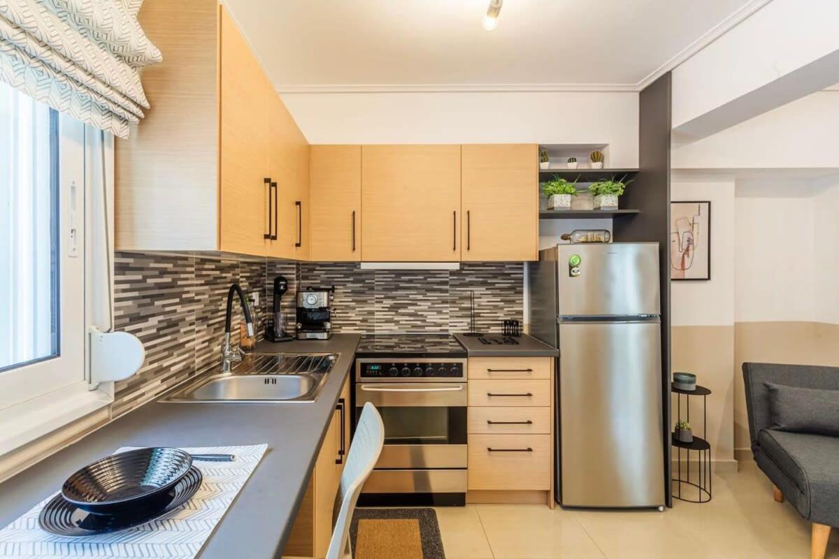Kalamata Lime Studio - Cozy Gem With Private Parking Экстерьер фото