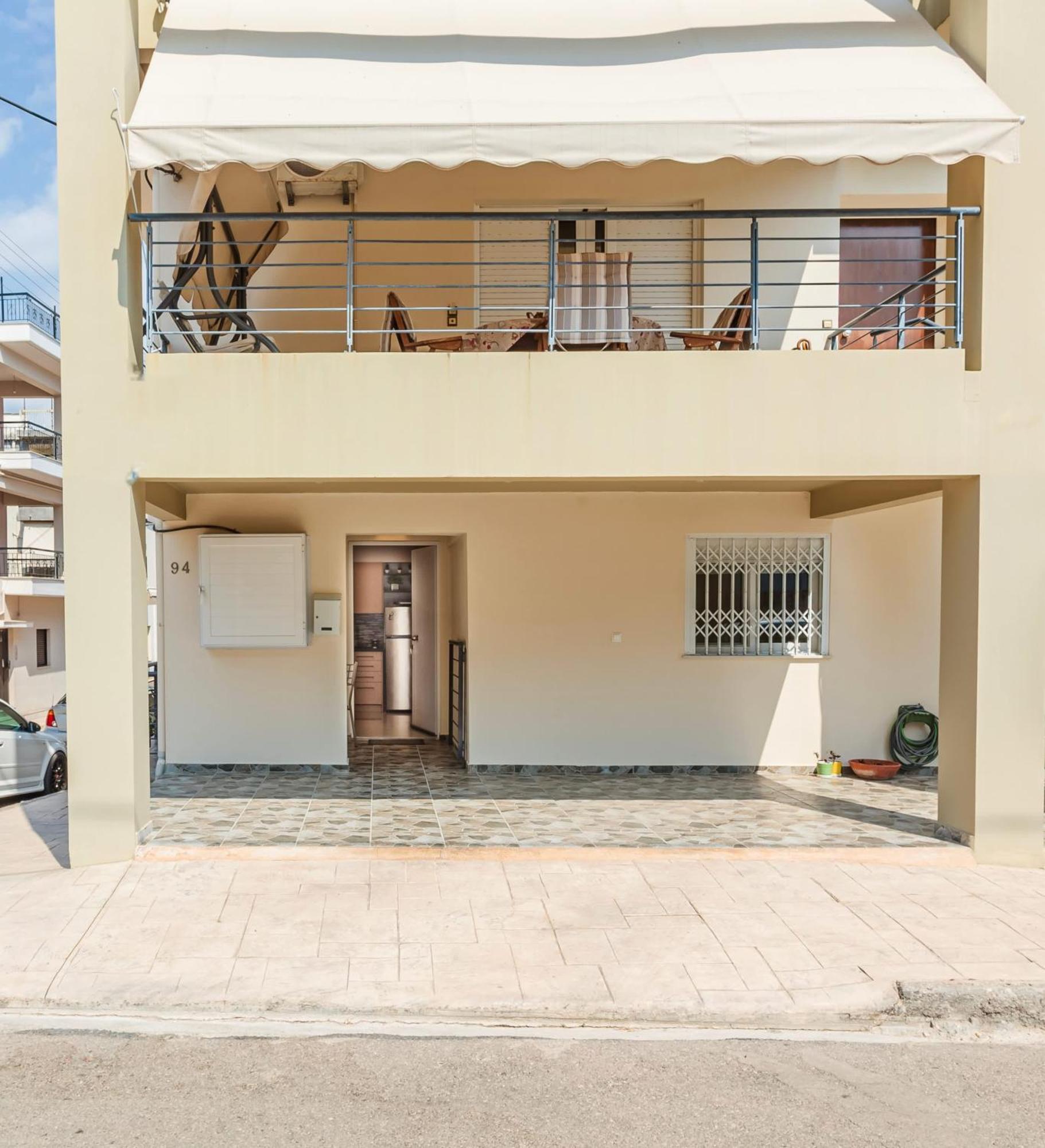 Kalamata Lime Studio - Cozy Gem With Private Parking Экстерьер фото
